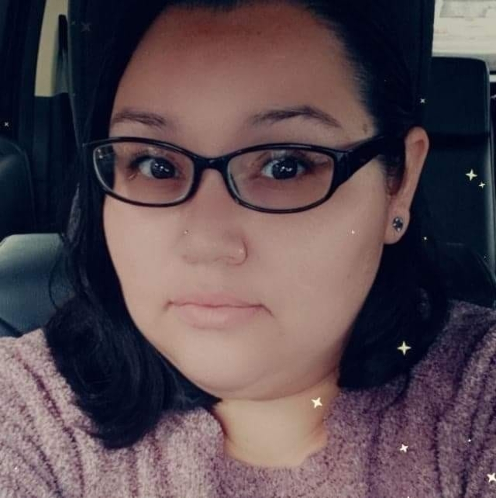 Meet your Posher, Esmeralda